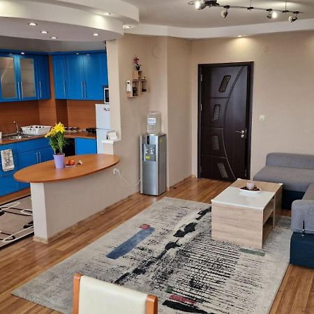 שומן Boutique Apartment Jana מראה חיצוני תמונה